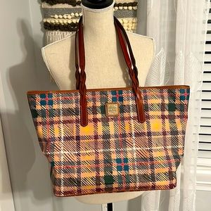 Genuine leather Dooney and Bourke shoulder bag